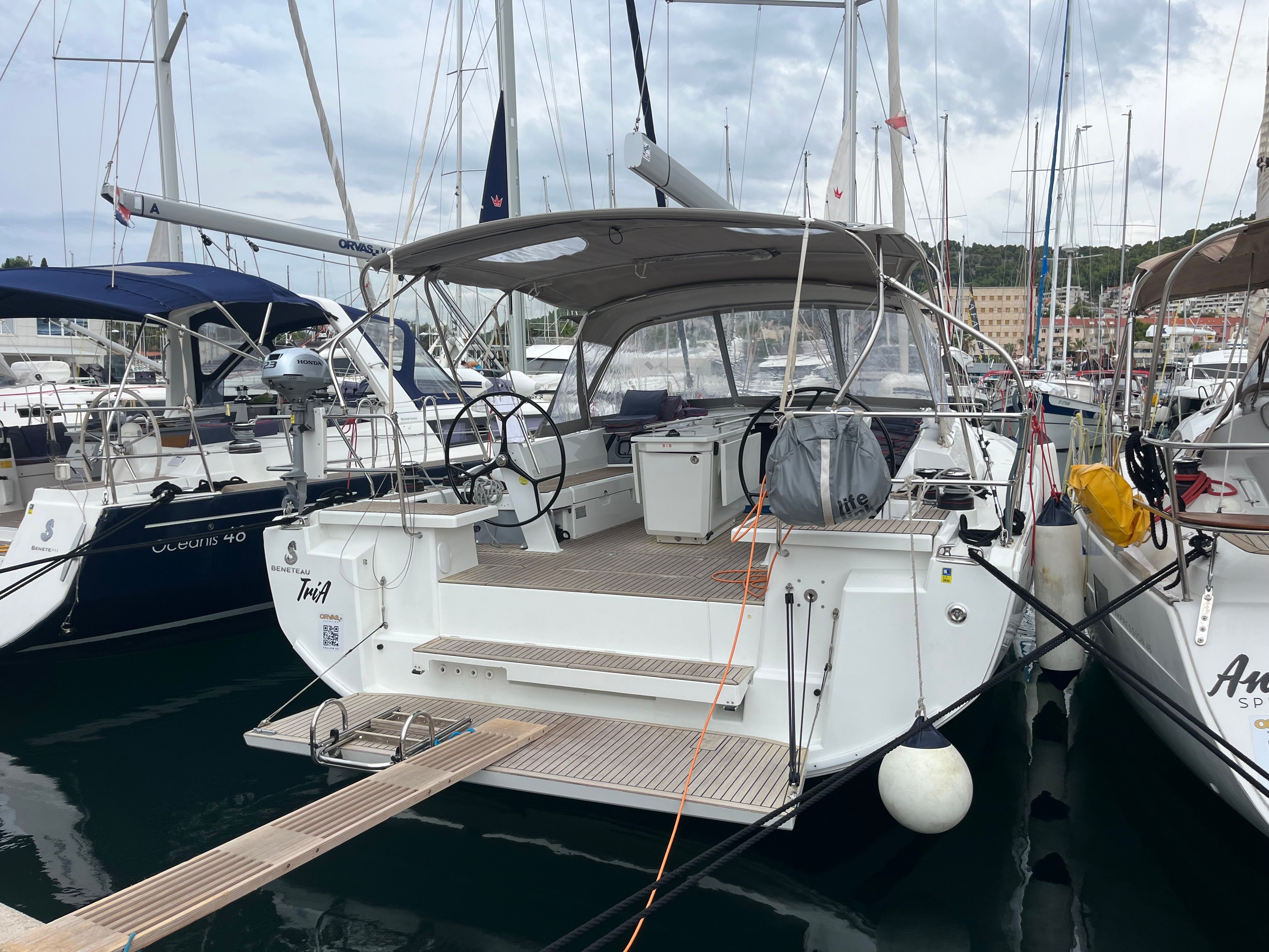 Beneteau Oceanis 46.1 | Tria