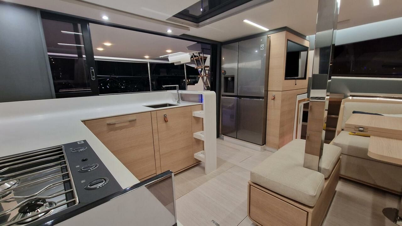 Aventura 45 | Art J