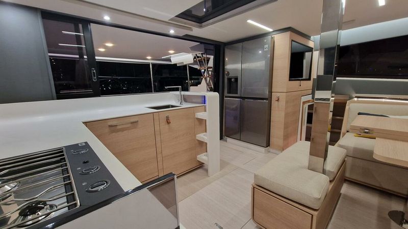 Aventura 45 | Art J