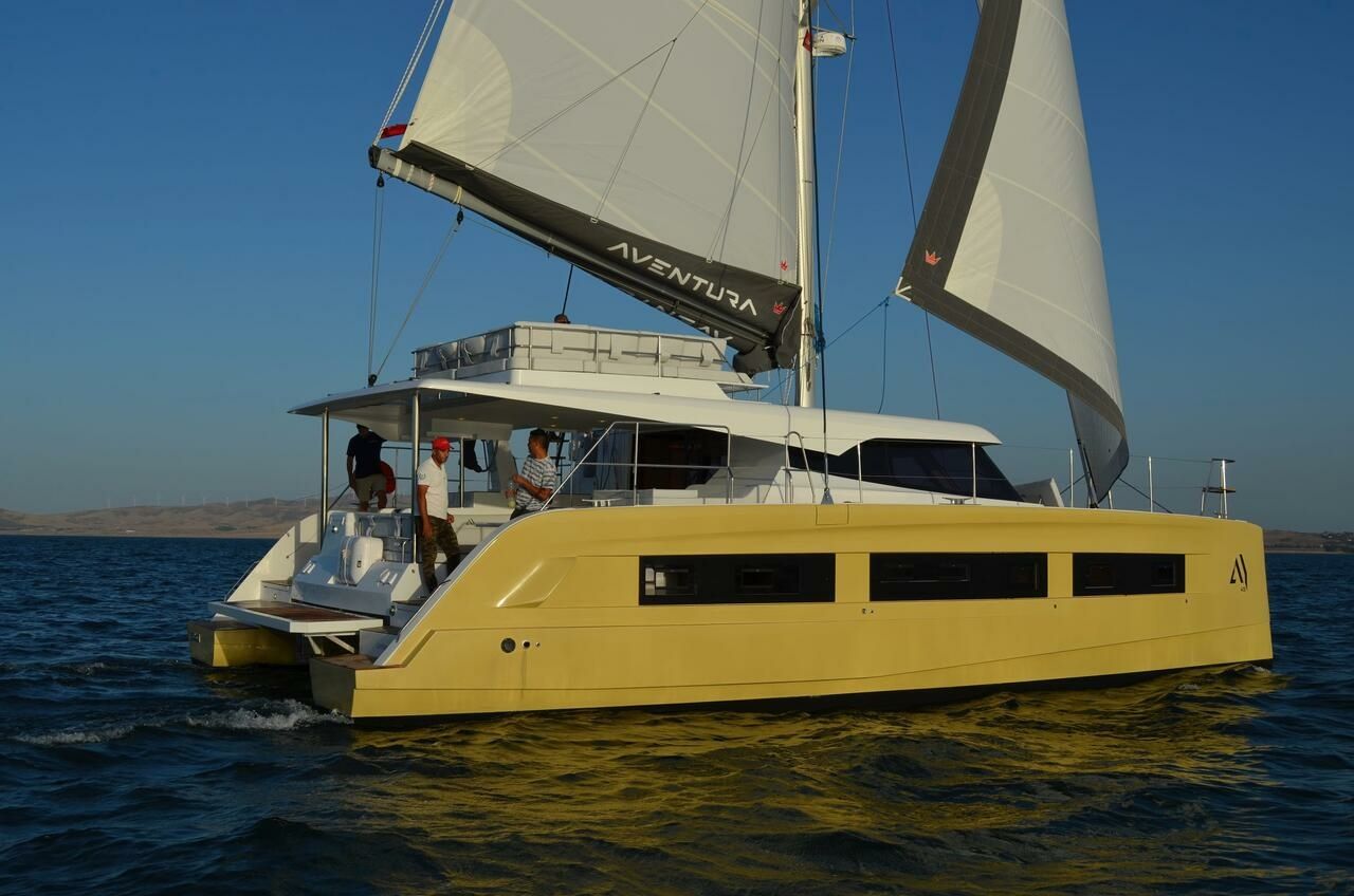Aventura 45 | Art J