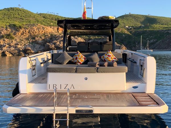 Fjord 44 | Iriza