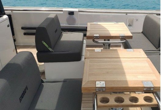 Fjord 44 | Iriza