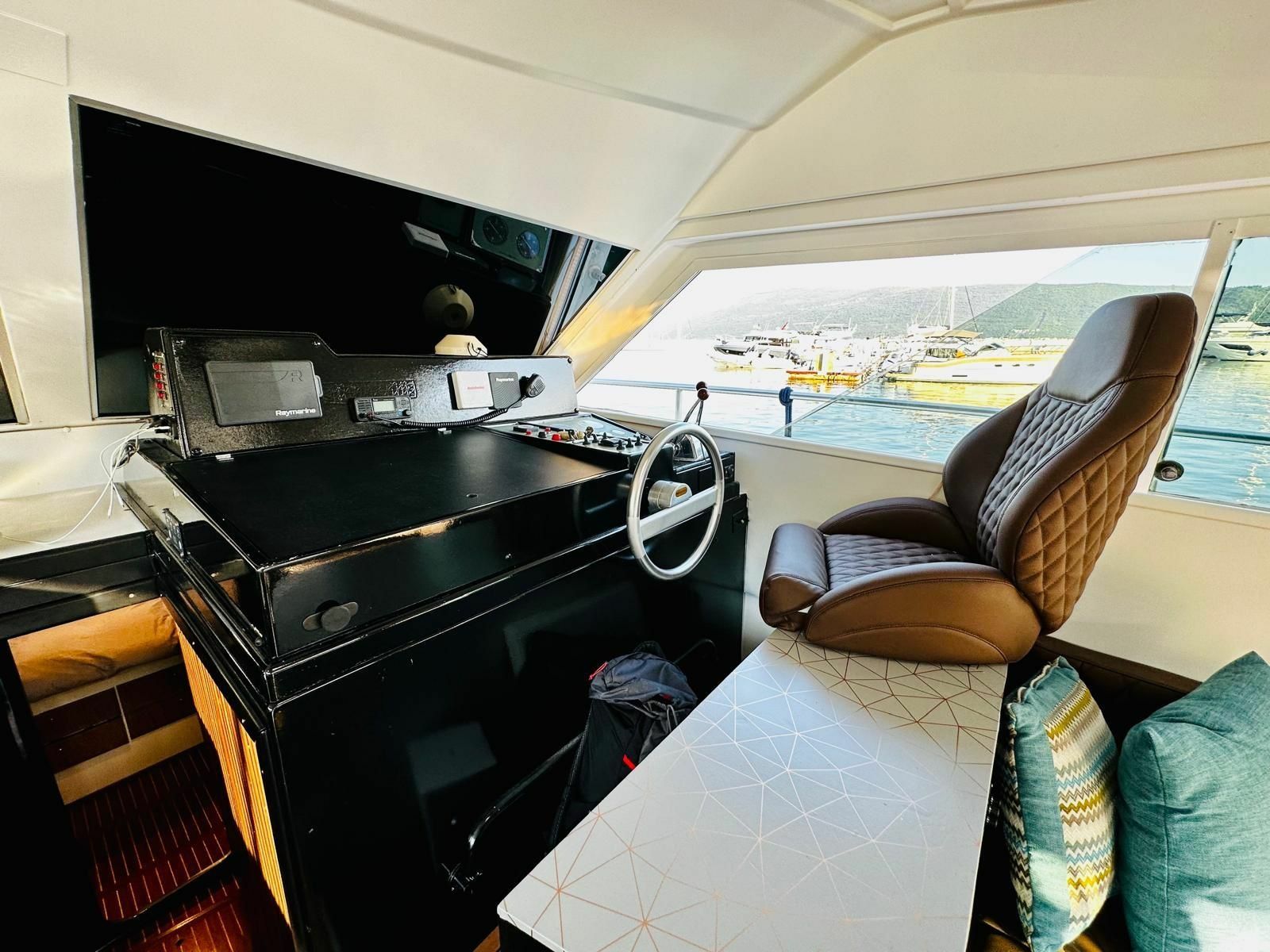 Ferretti 39 | Azzurra