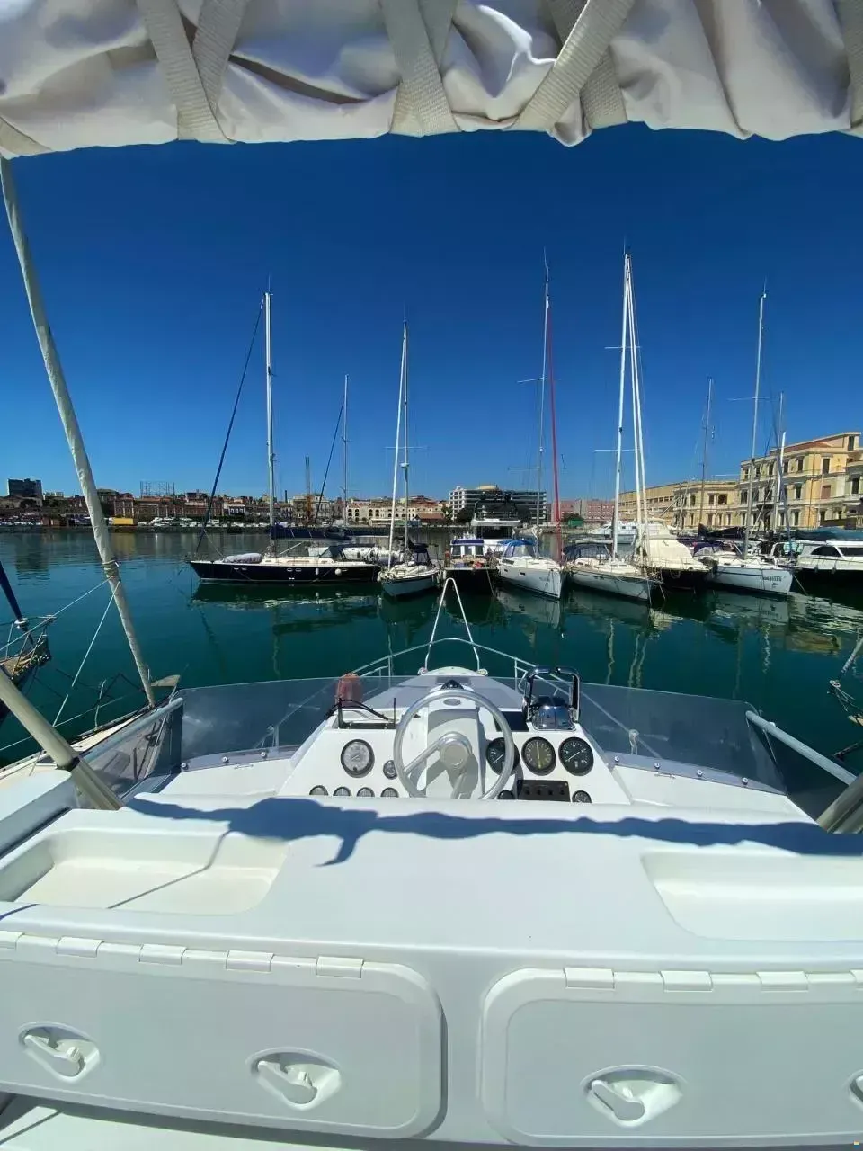 Comar 42 | She's Mine