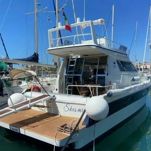 Comar 42 | She's Mine