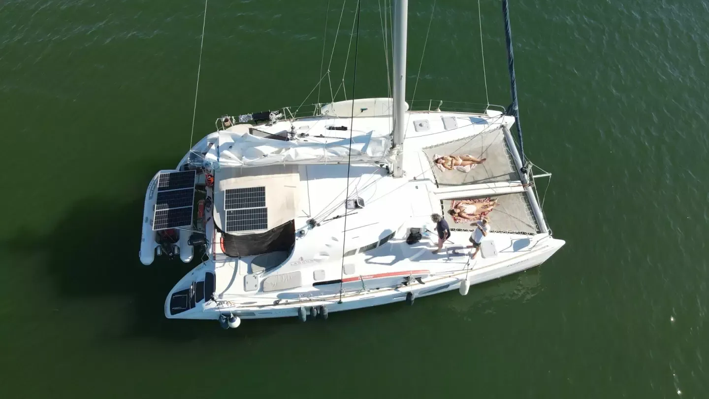 Lagoon 410 S2 | Frida