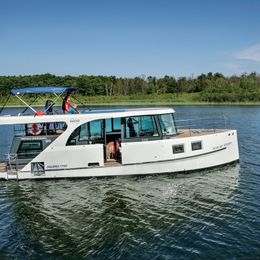 Aquino 1190 | 13-2 Hafendorf Muritz-Rechlin