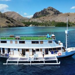 Custom Built 79 | Jessie