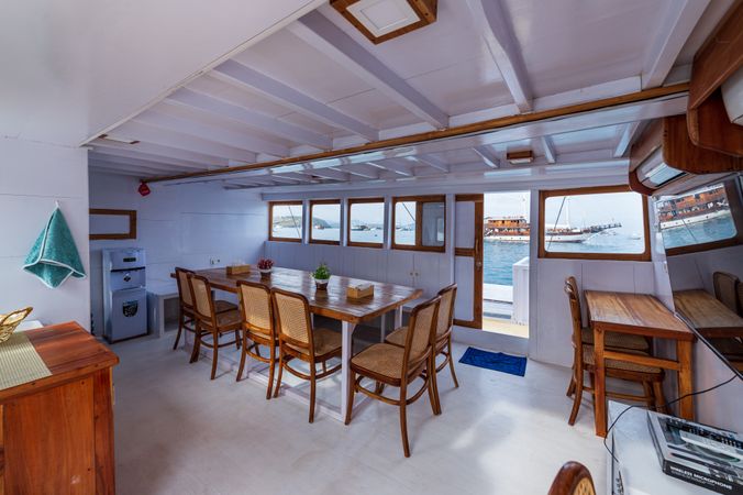 Custom Built 79 | Jessie