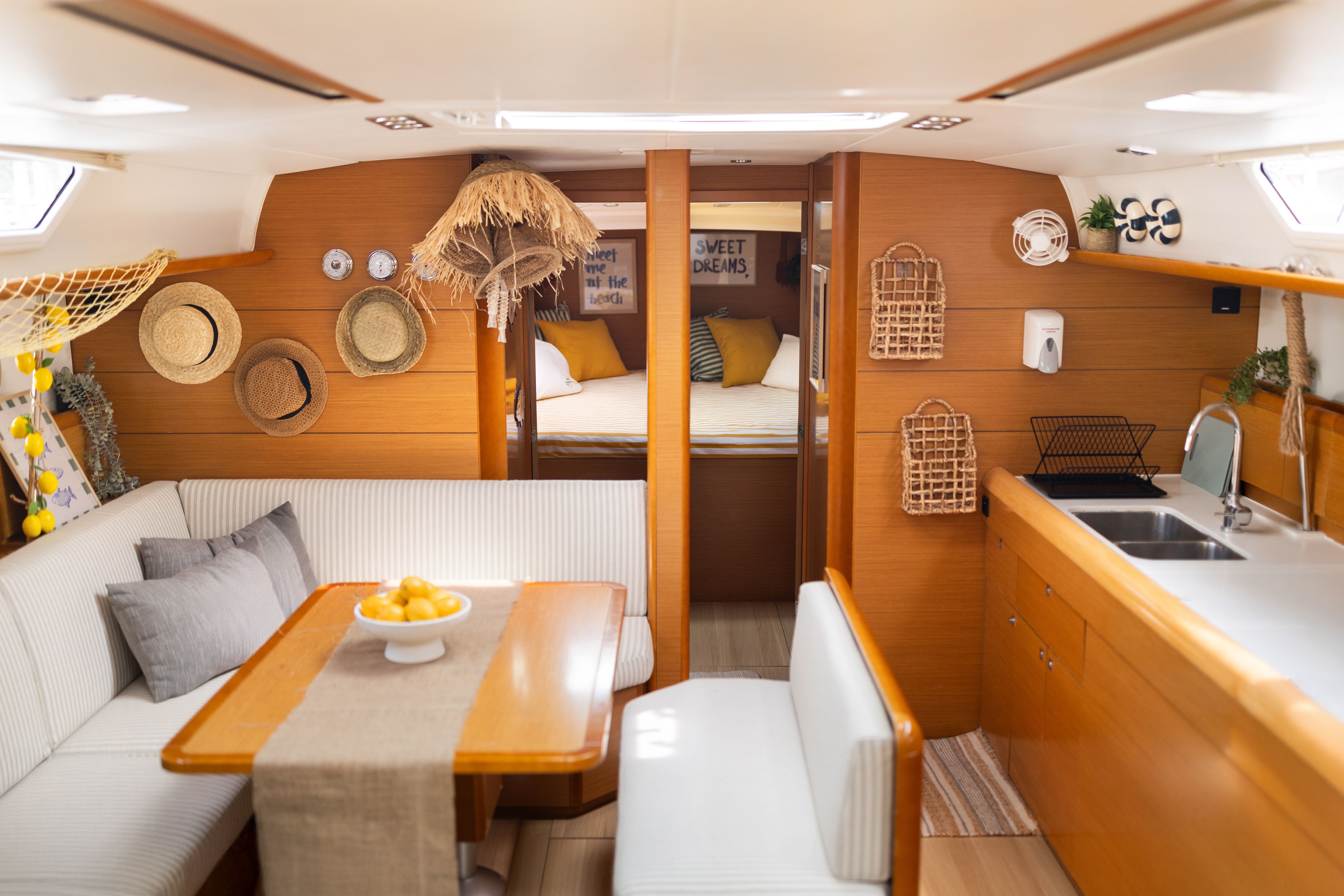 Jeanneau Sun Odyssey 469 | Lemon