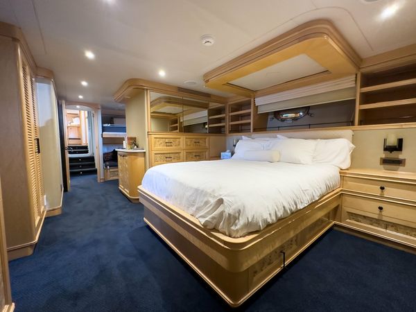 Westport 92 | Hotel California