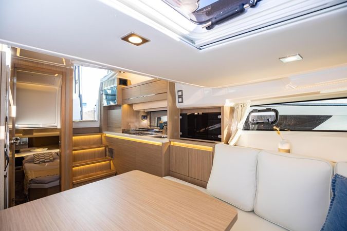 Jeanneau Cap Camarat 12.50 WA | Good Life