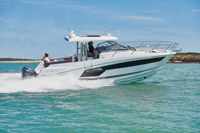 Jeanneau Cap Camarat 12.50 WA | Good Life