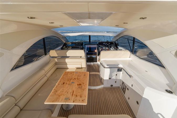 Sunseeker Portofino 48 | Open Seas