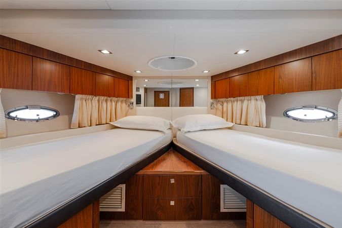 Sunseeker Portofino 48 | Open Seas