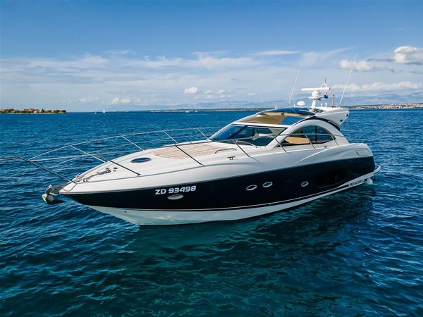 Sunseeker Portofino 48 | Open Seas