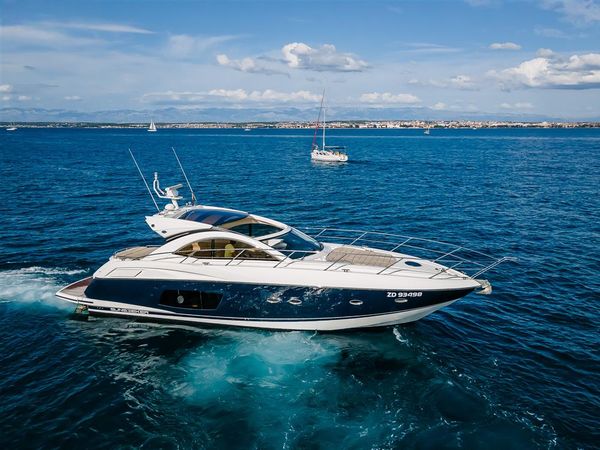 Sunseeker Portofino 48 | Open Seas