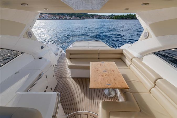 Sunseeker Portofino 48 | Open Seas