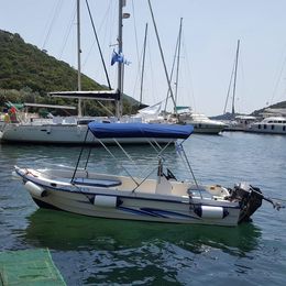 Poseidon 470 | Zouni