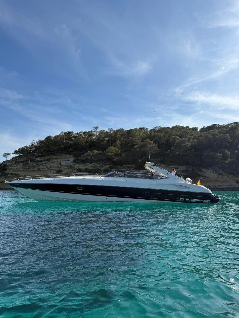 Sunseeker Superhawk 48 | Blue Marlin