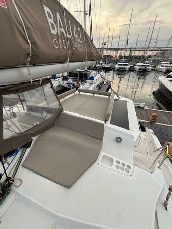 Bali 4.2 | Glamour Sea Catamaran