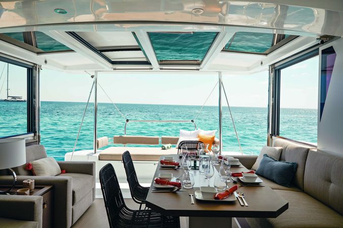 Bali 4.2 | Glamour Sea Catamaran