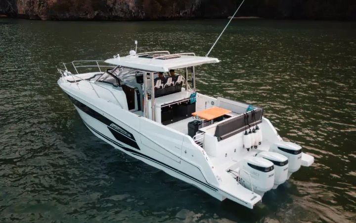 Jeanneau Cap Camarat 12.50 WA | Nanea