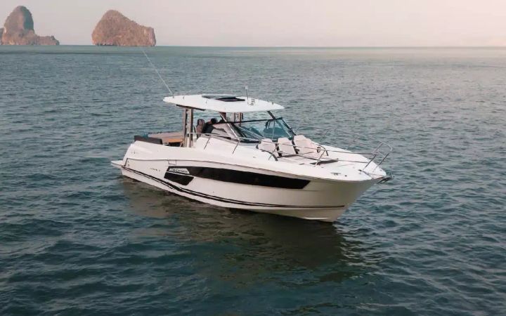 Jeanneau Cap Camarat 12.50 WA | Nanea