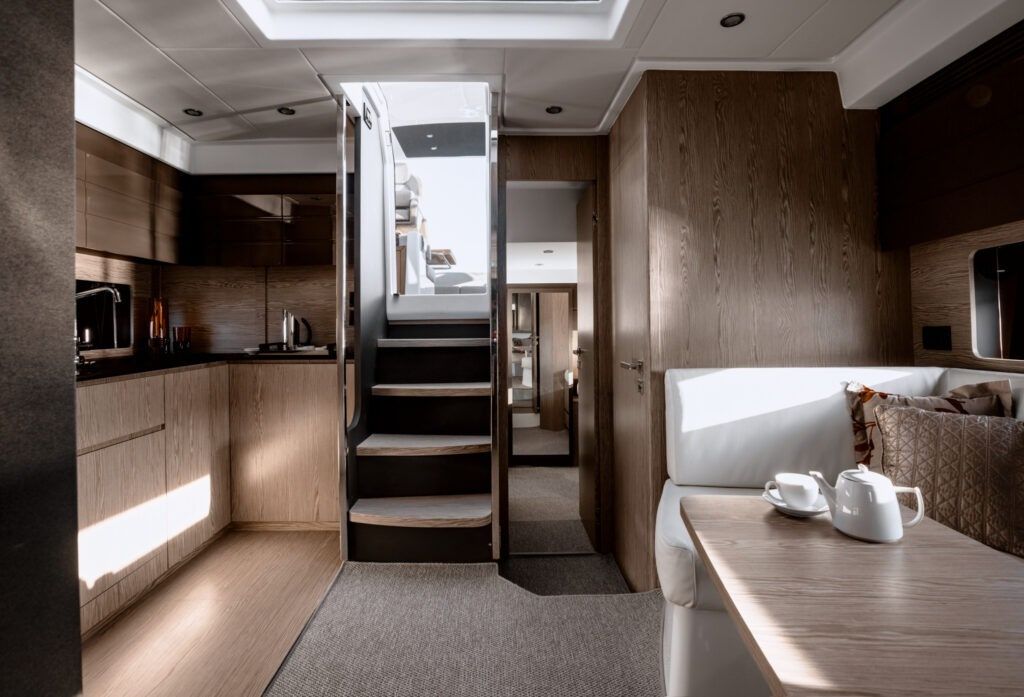 Azimut Atlantis 45 | Discovery Bay