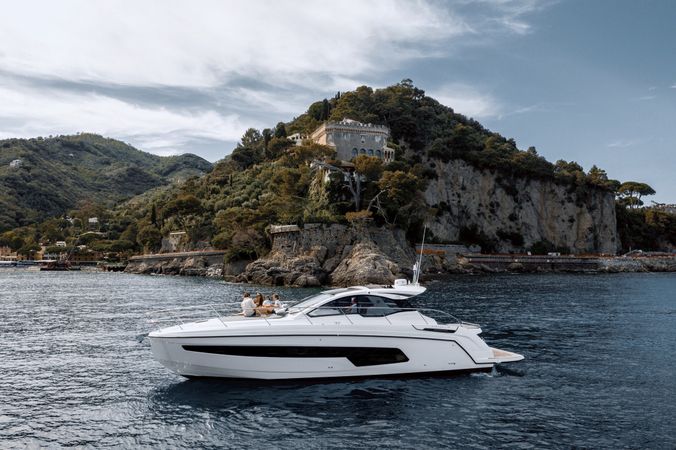 Azimut Atlantis 45 | Discovery Bay