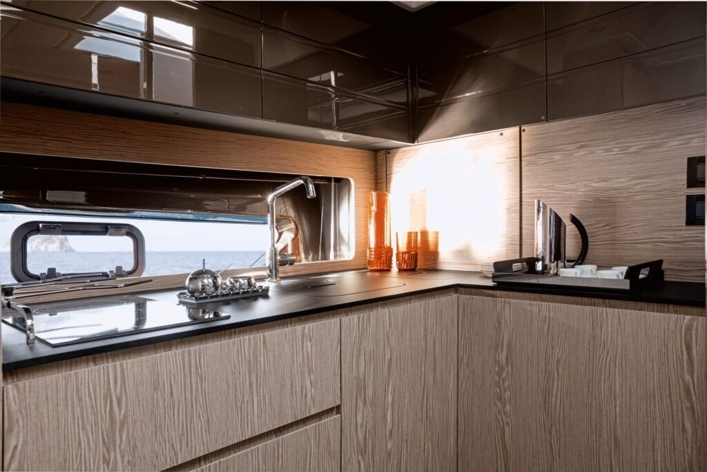 Azimut Atlantis 45 | Discovery Bay