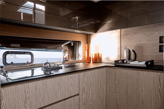 Azimut Atlantis 45 | Discovery Bay