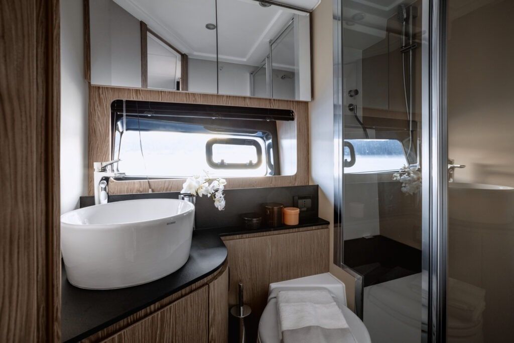 Azimut Atlantis 45 | Discovery Bay