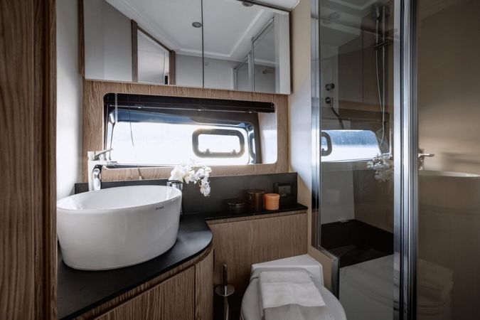 Azimut Atlantis 45 | Discovery Bay