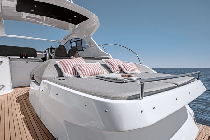 Azimut Atlantis 45 | Discovery Bay