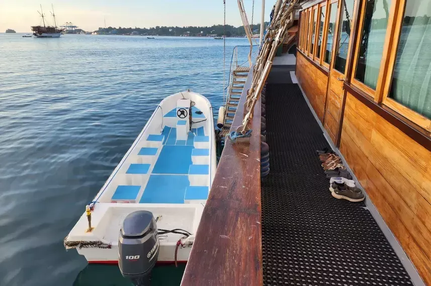 Custom Built Phinisi | Dancing Wind