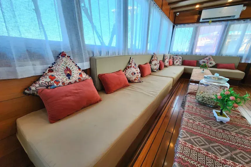 Custom Built Phinisi | Dancing Wind