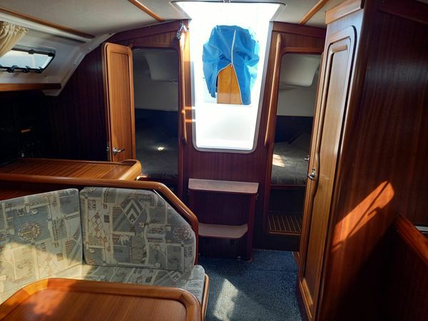 Bavaria 35 Cruiser | Sjampajne