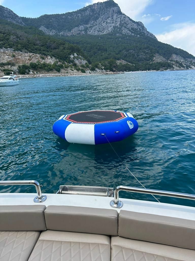 Custom Built 85 | Amalia