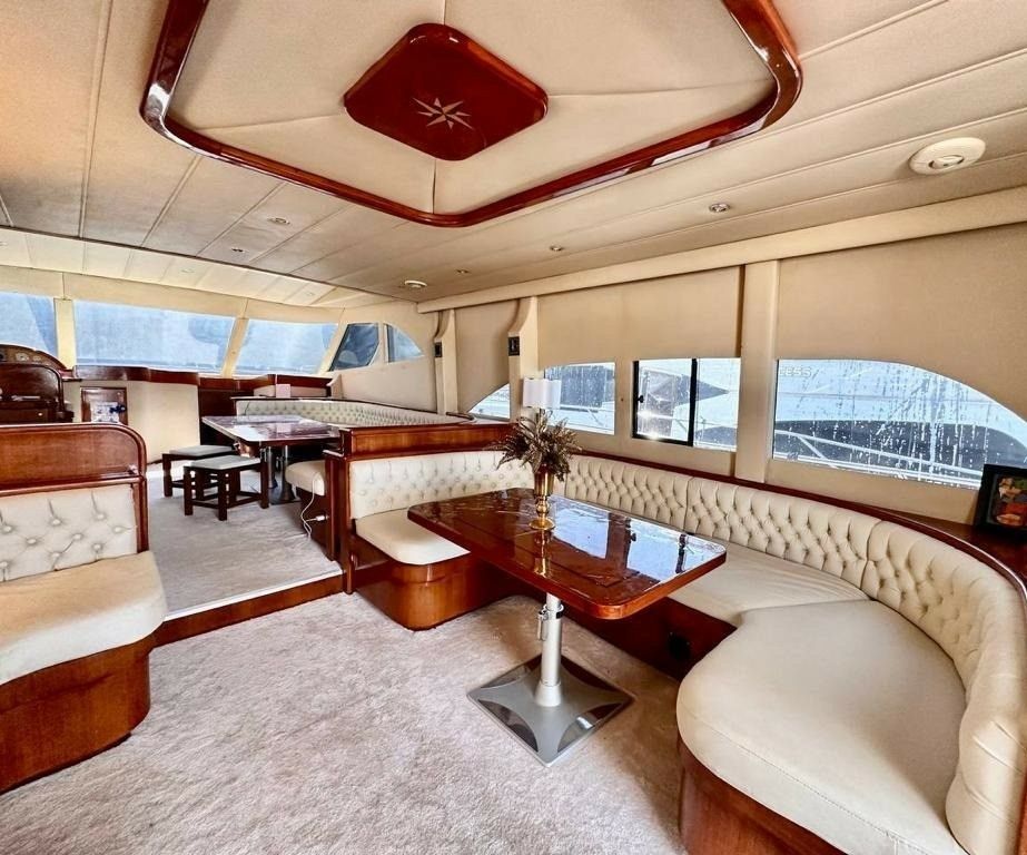 Custom Built 85 | Amalia