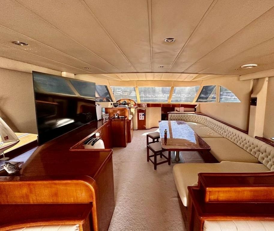 Custom Built 85 | Amalia