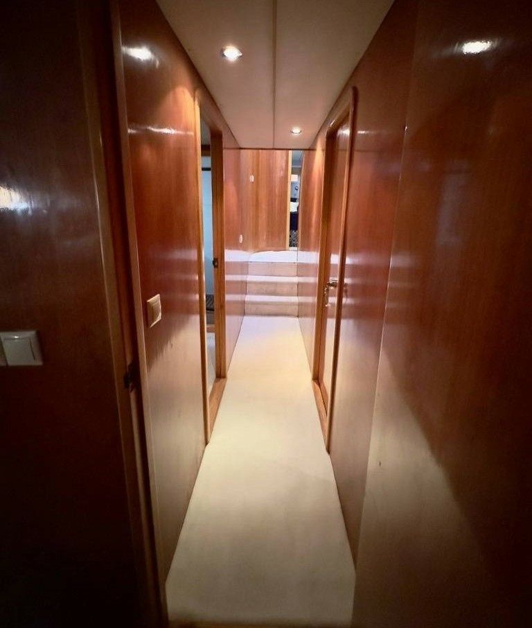 Custom Built 85 | Amalia