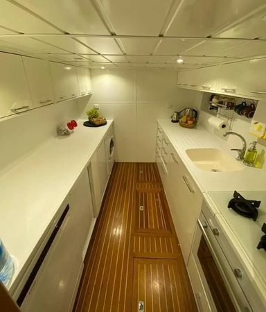 Custom Built 85 | Amalia