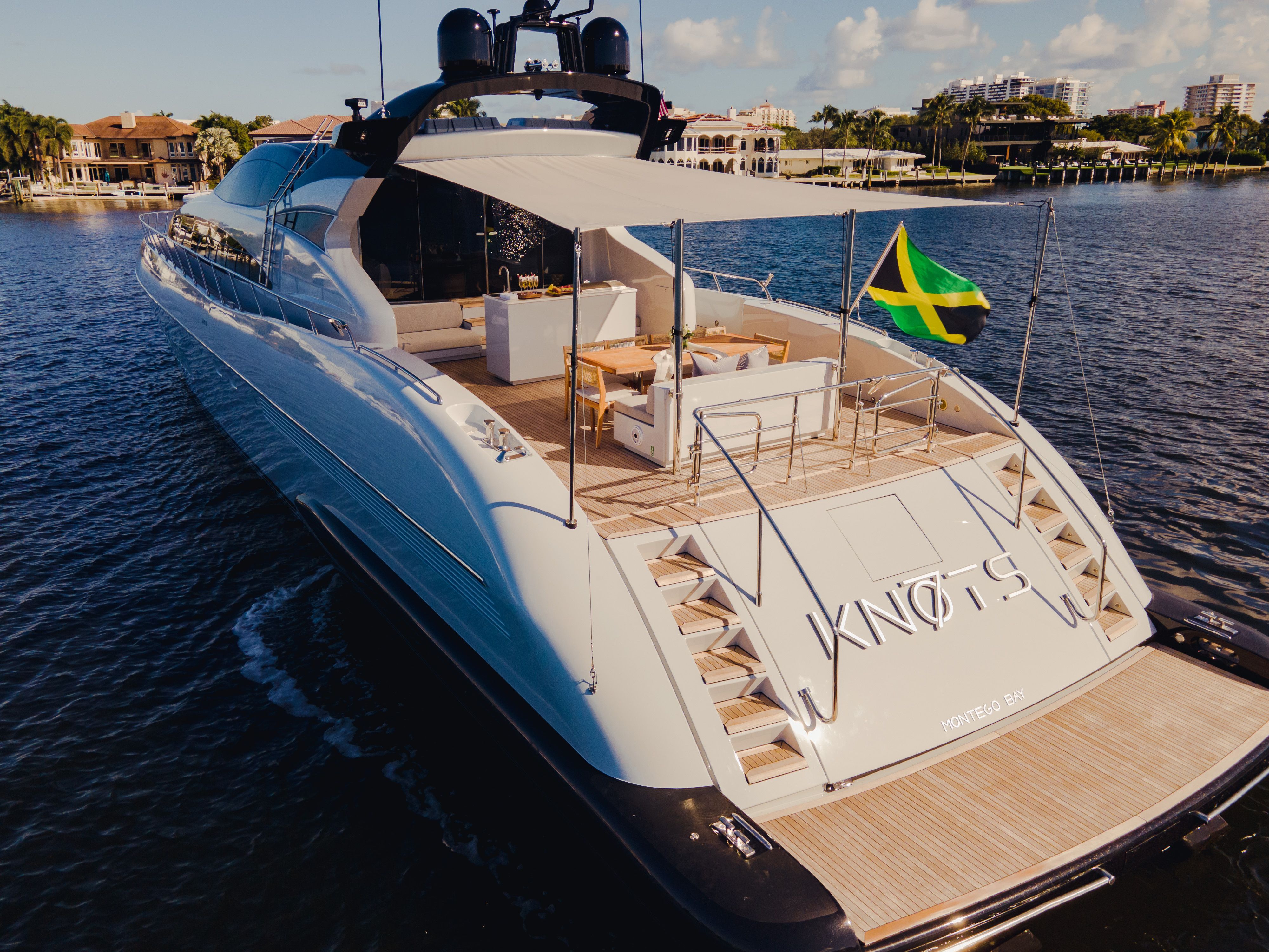 Mangusta 105 | 7 Knots