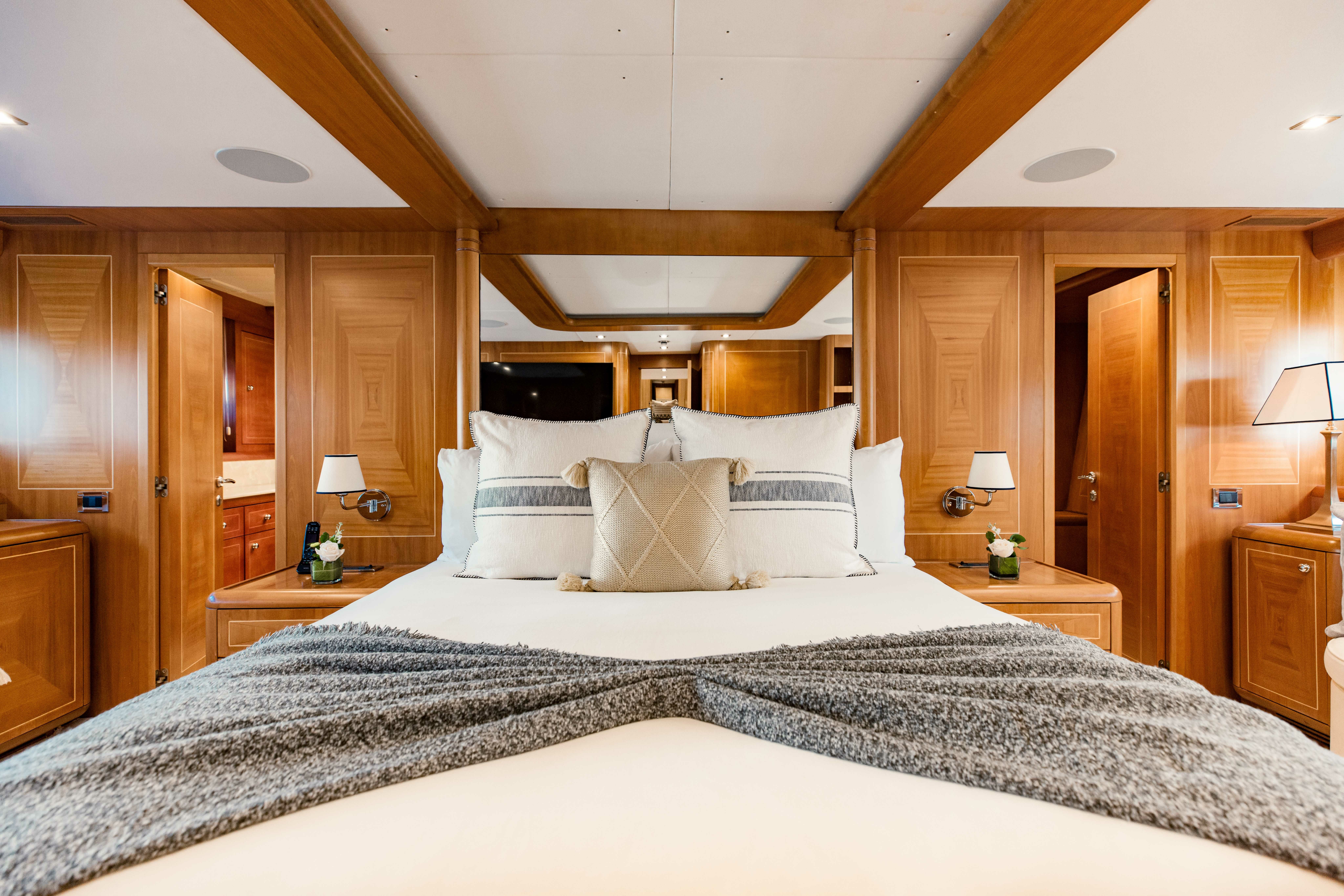 Mangusta 105 | 7 Knots