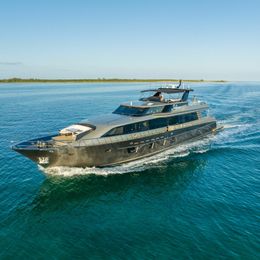 Crescent 110 | Julianne