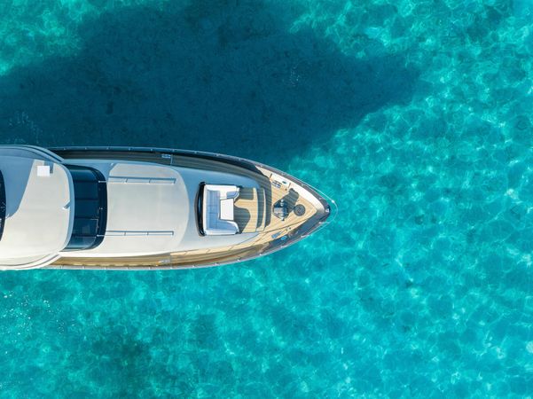 Crescent 110 | Julianne