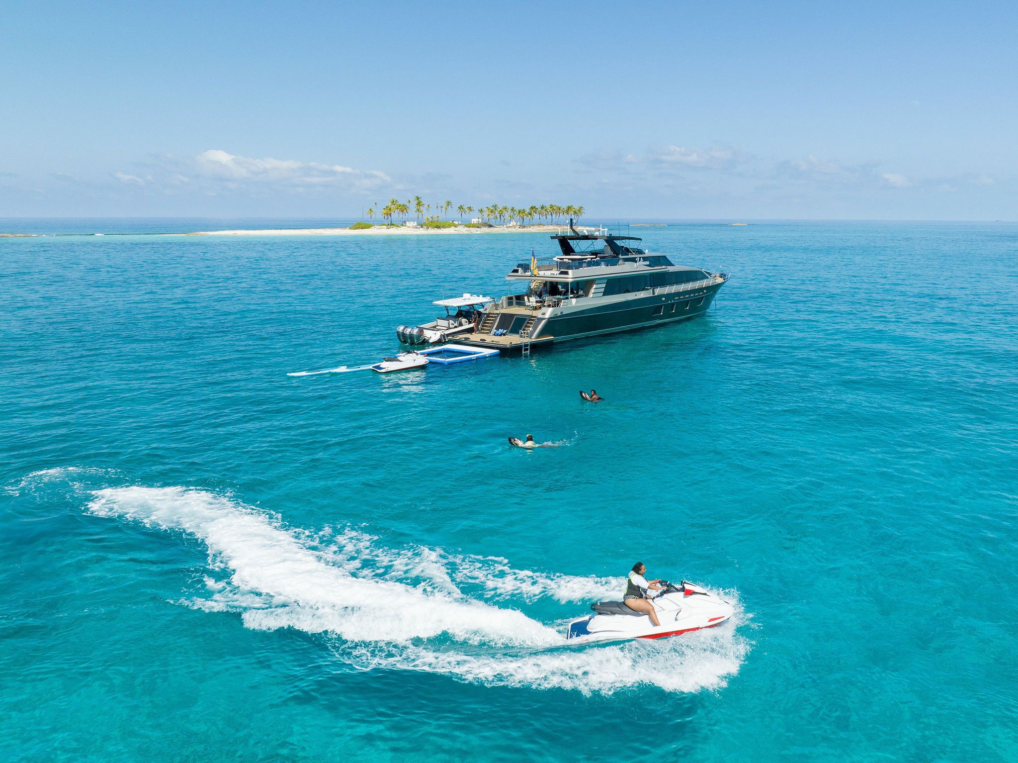 Crescent 110 | Julianne