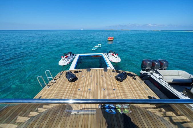 Crescent 110 | Julianne