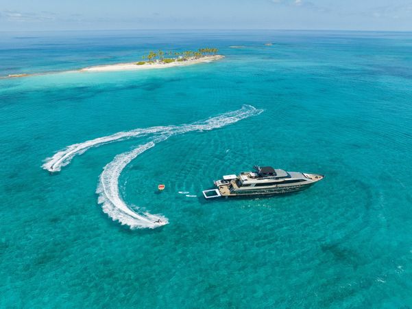 Crescent 110 | Julianne